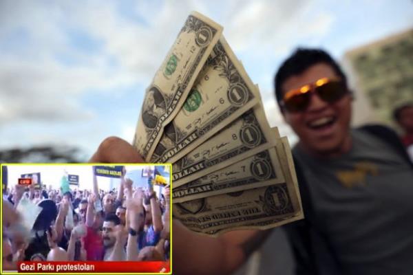 Eylemler sırasında göstericiler tarafından medya hedef haline getirilmiş. NTV binası önünde toplanan kalabalık Kameralara para uzatmıştı.