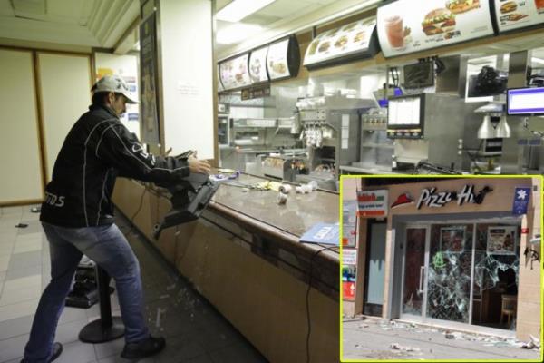 Gezi Parkı eylemleri sırasında çevre dükkanlar yağmalanmış, bazı firmalara hakkında ise sosyal medyada karalama kampanyaları başlatılmıştı.