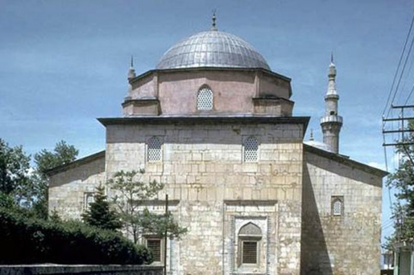 Bursa Yeşil Camii,  Bursa`nın Yeşil semtindedir. Çelebi Sultan Mehmet tarafından 1419 yılında yaptırılmıştır.