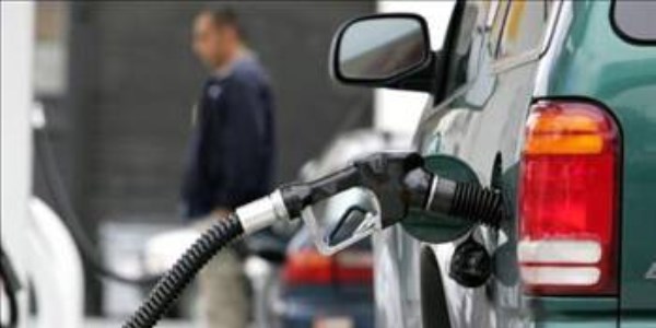 Az benzinle çok kilometre yapmanın yolları