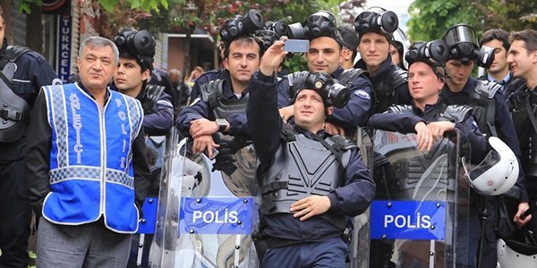 Unutulmayacak 1 Mayıs pozu