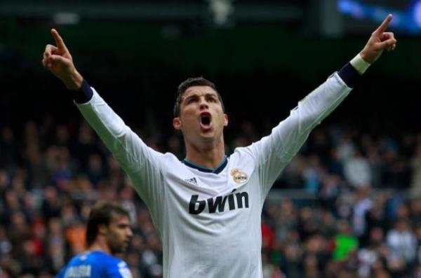 Portekizli dünya yıldızı Cristiano Ronaldo, listede 19. sırada yer alıyor.