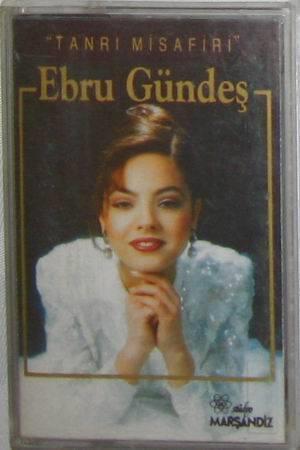 Ebru Gündeş