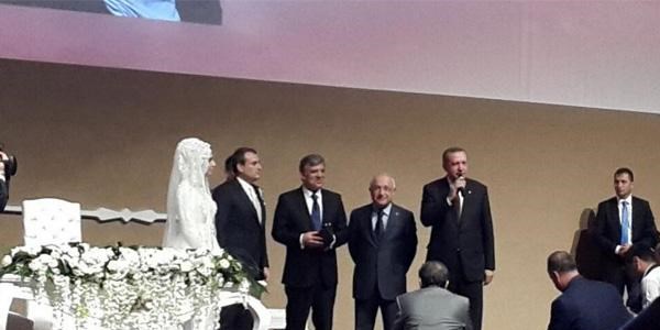 Ak Parti Grup Başkanvekili Mahir Ünal evlendi