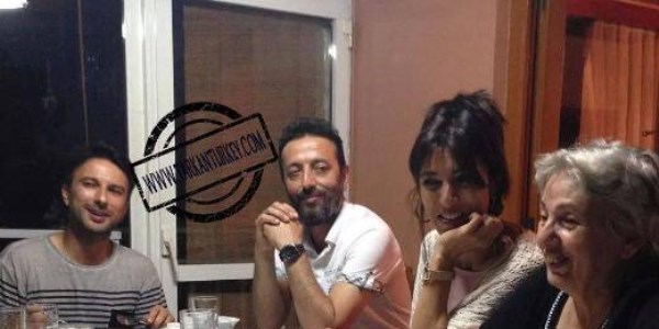 Megastar Tarkan'dan iftar sofrası