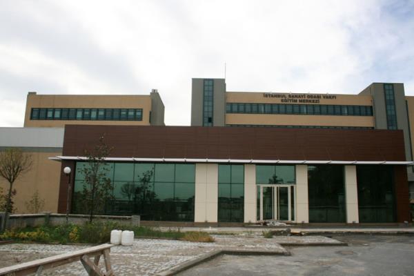 <p><b>İSTANBUL SANAYİ ODASI (İSOV):</b></p>  Burs Boğaziçi, İstanbul, İstanbul Teknik, Galatasaray, Marmara, Yıldız Teknik, Namık Kemal, Kocaeli ve Gebze İleri Teknoloji Enstitüsü öğrencilerine veriliyor.