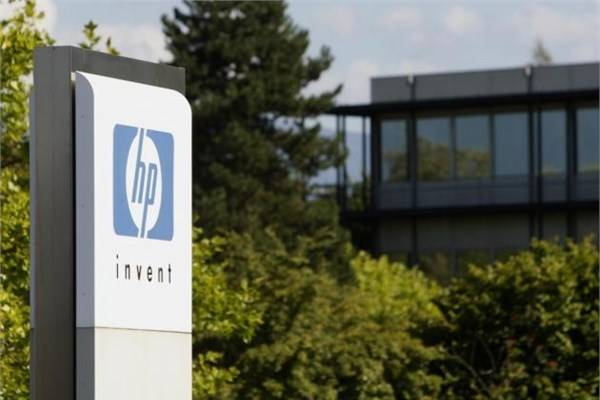 Apple, 50 milyar dolarlık HP ve 24 milyar dolarlık Dell firmalarını satın alıp kapatabilir. Böylelikle şirket bilgisayar pazarında kendine daha geniş yer bulmuş olur.