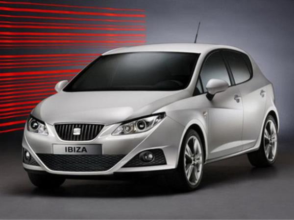 Seat Ibiza 1.2 100 Km'de 5.3lt yakıt tüketiyor.