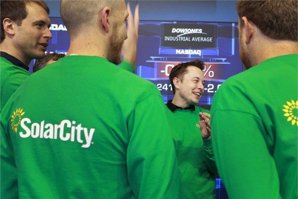 <p><b>Solarcity</b></p>  Solarcity solar sistem için birey ve kuruluşlara finansman, dizayn, monte etme konusunda yardım sağlıyor.