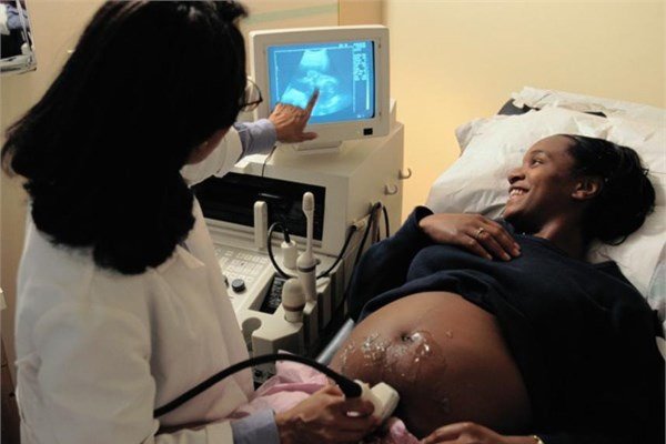 <br><b>3. Jinekolog</b></br>  Yıllık kazancı 203 bin 100 dolar