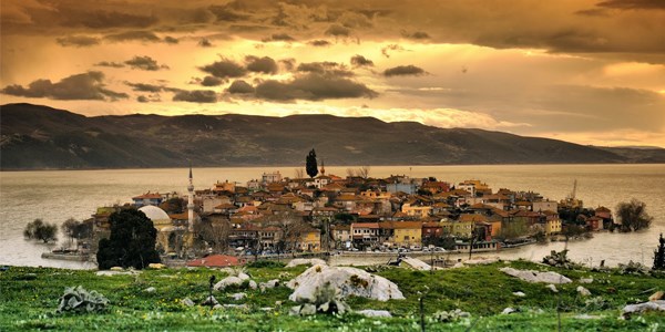 Bu köy Yunanistan'da olsaydı rekor kırardı