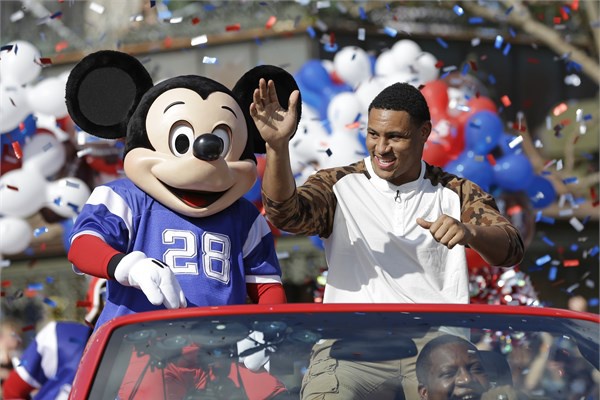 27- Walt Disney  <br>Marka değeri 23,580 milyar dolar.</br>