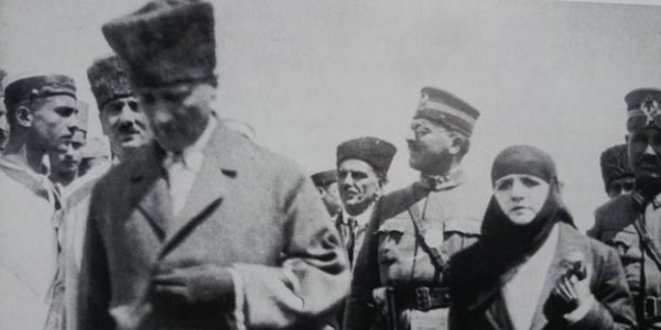 Atatürk'ün bu fotoğrafları ilk kez yayınlandı