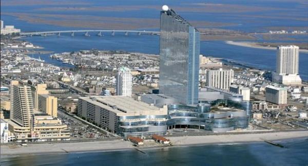 <br><b>Revel Casino, Atlantic City</b></br>  Revel Casino'su 2.5 milyar dolara mal oldu.