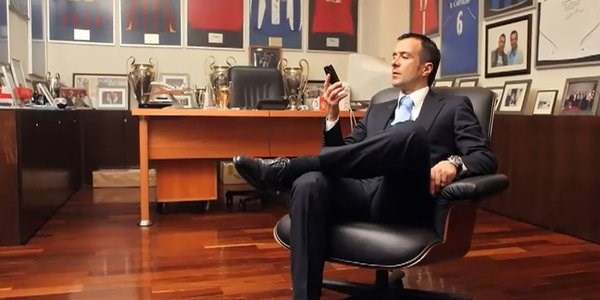 Dünyanın konuştuğu menajer!
