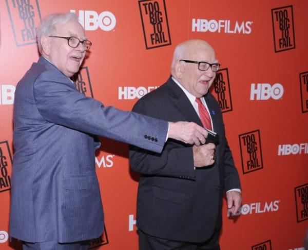 <br><b>2. Warrent Buffet</b></br>  67 milyar dolar. Servetinin kaynağı, Berkshire Hathaway.