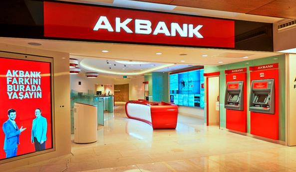 <p>Akbank</p>  Bayram kampanyası kapsamında 3 yıl vadede aylık 90 lira taksitle 2 bin 500 lira kredi kullanabiliyor. Banka, müşterilerine kredi taksit ödemelerini 3 ay erteleme fırsatı da sağlıyor.
