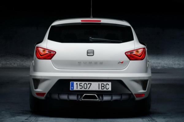 İspanyol markanın B sınıfındaki modeli Ibiza, 29 bin 250 liradan başlayan fiyatlarla satılıyor.