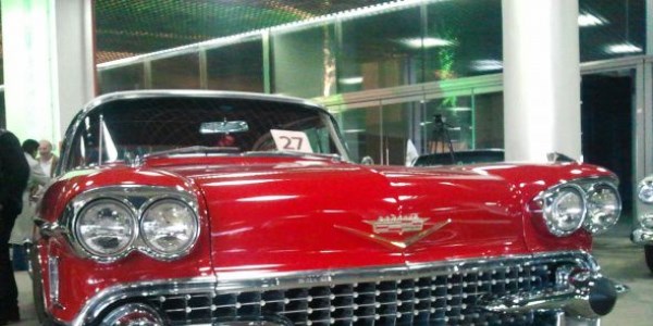 Hayran bırakan klasik otomobiller