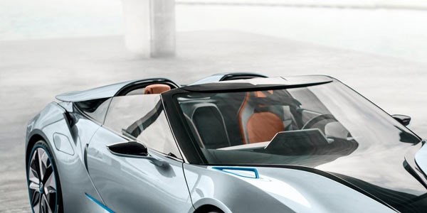 Geleceğin otomobili BMW i8