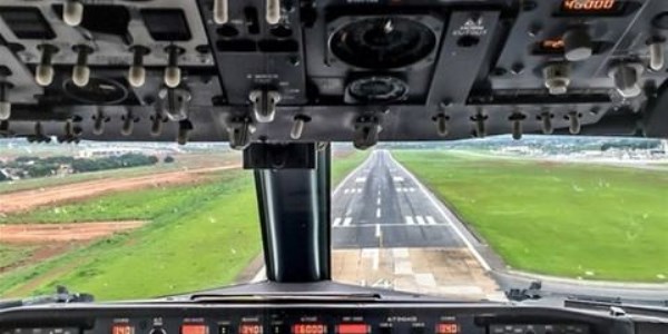 Pilotlar, çekilmesi yasak fotoğrafları paylaştı