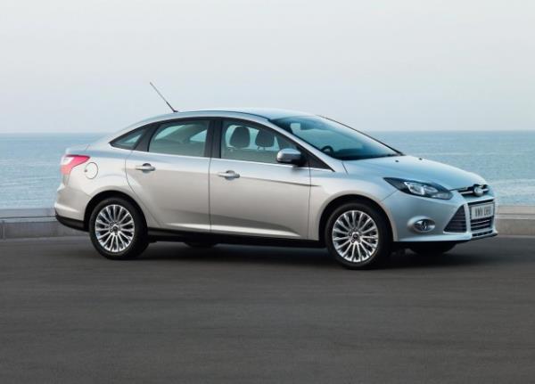 Bununla birlikte Ford, ticari araç müşterilerine de Ramazan ayında cazip fırsatlar sunmaya devam ediyor. Yeni Transit Custom ve Tourneo Custom, 2 yıl vadeli, yüzde “0” faizli 30 bin TL'lik kredi avantajıyla sunuluyor.