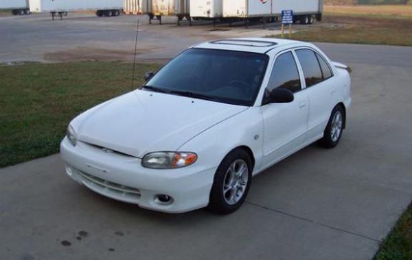 Otomobil markası : Hyundai Accent 1,3 1998   <br>  2. El fiyatı :11.000 TL