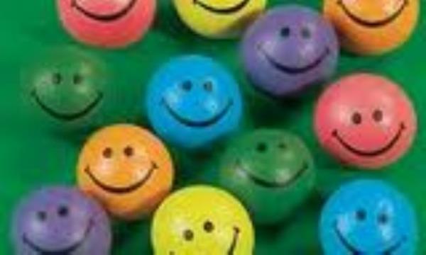 Adamn birinin elinde koltuk yay, keman yay, amortisr yay gibi yaylar varm. Bunlar srayla sryormu. Bunu gren arkada meraklanp ne yaptn sormu.<br>    Adamda yantlam: 'Yayla lezzet testi'