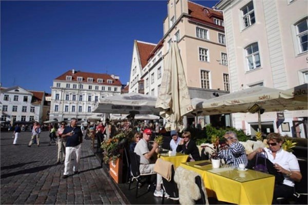 20 - Estonya<br>  IDI puan, 10 zerinden 8,05