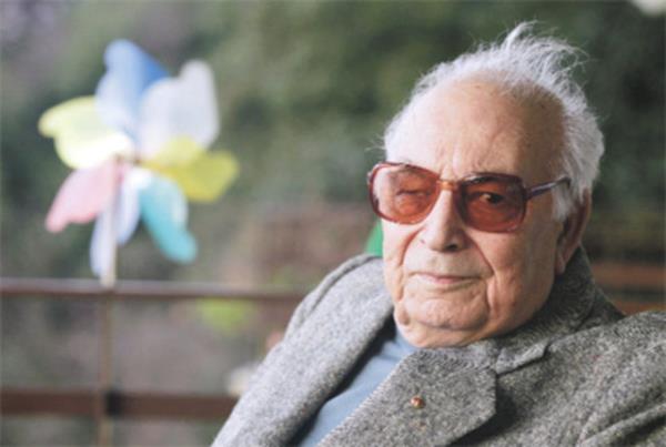 "Sen bu yata byleysen ileride Karacaolan gibi olursun" kehanetini adeta yaamyla gerekletirdi. Byk yazar, 71 yllk yazn hayatna, 26 roman, 11 deneme, 9 rportaj, 2 yk, 1 iir alannda eser sdrd. Yazar...