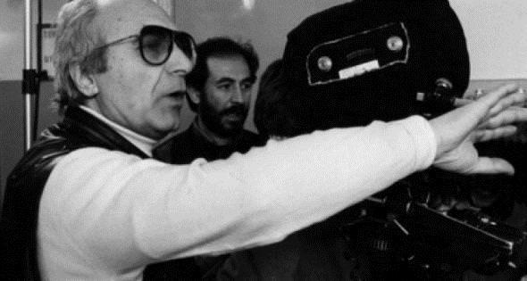 Trk Sinema'snda bir ok nemli filme imza atm olan Memduh n 16 Ekim 2015`te 95 yanda yaamn yitirdi.