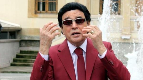 nl sanat Erol Bykbur, 12 Mart 2015'te evinin yatak odasnda l olarak bulundu. 1936'da Adana'da doan Erol Bykbur 60'l yllarn en sevilen Pop Star'yd.