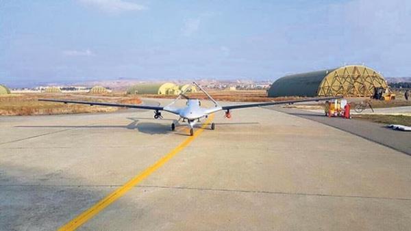 lk yerli nsansz Hava Arac olan Bayraktar TB2'ye Roketsan'n gelitirdii anti tank fzesi takld.