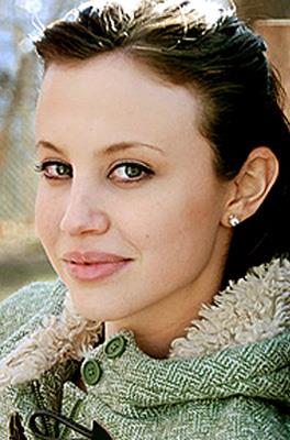 People, nllere en ok benzeyen hayranlarn fotoraflarn yaynlad. Sonu artc...