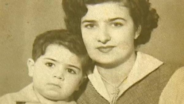 Bir televizyon programna katlan nl oyuncu Seluk Yntem'in, ocukluk fotorafn grenler aknlklarn gizleyemedi.