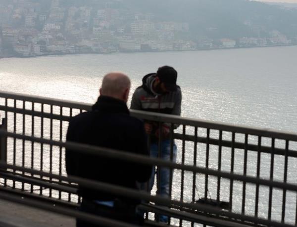 Cumhurbakan Erdoan, namaz sonras Beikta'taki Mabeyn Kk&#8217;ne doru yola kt.