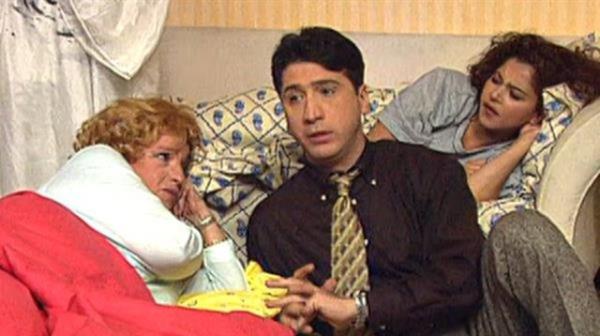 uan 40 yanda olan oyuncu aradan geen 10 yl boyunca sadece tiyatro sahnesinde oynad...