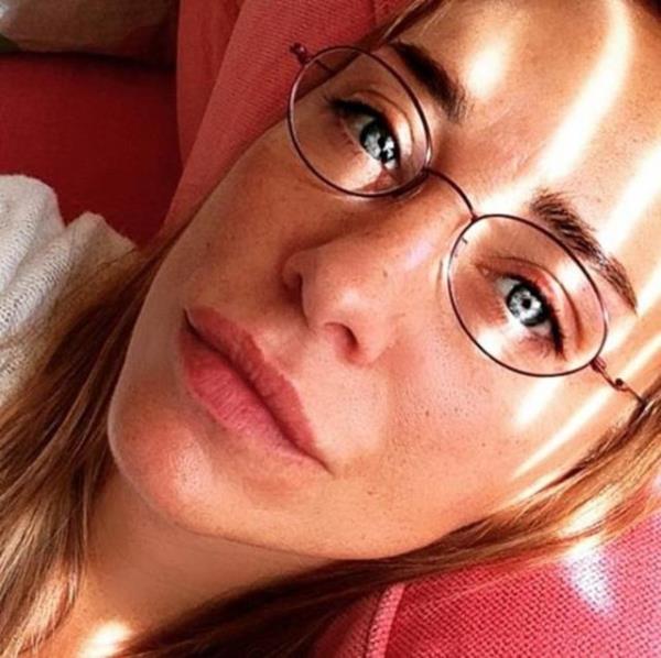 Son olarak Yasemince, Umutsuz Ev Kadnlar ve bret-i Alem'de kamera karsna geen Melda Gr, sinemada ise Ev adl 2009 yapm filmde yzn gsterdi.