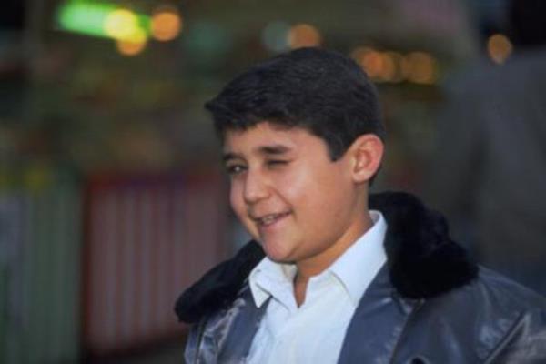 Gen arkc gazetecilere yapt aklamada, askerden 45 gn nce dndn ve mzie ara vermediini belirtti.