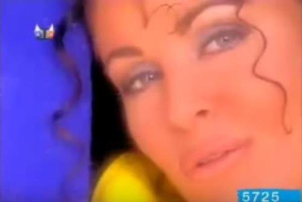 Deniz Kurtolu: Kariyerine oyunculukla balayan Kurtolu Bir Demet Tiyatro gibi sevilen televizyon projelerinde yer ald.