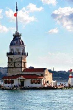 <p><b>KIZ KULES</b></p>  Efsaneye gre kral kzn lmden korumak iin yaptrm Boaz'n ortasna bu kuleyi. Ama yine de kurtaramam onu lmden. Efsanesi dilden dile bugne gelen Kz Kulesi, 2 bin 500 yldr pek ok aka ve hikayeye tanklk etti. Salacak'ta oturup kuleye kar pek ok yk, iir yazld. ehrin simgelerinden olan kule 2000 ylndan beridir de konuklarn kabul ediyor. Restoran ve kafe olarak stanbullular arlyor.