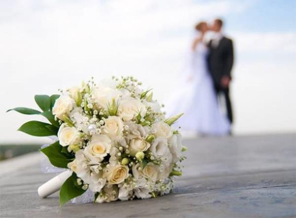 Hazrlanan yeni paketle birlikte muhtarlara yeni yetki geliyor. 2016 ylnda muhtarlara evlendirme yetkisi verilmesi planlanyor.