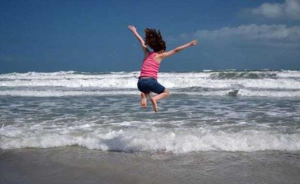 Dalga zerinden atlamak<br>    Brezilyallar 7 dalga zerinden atlarsanz ansnzn iyi olacana inanr.