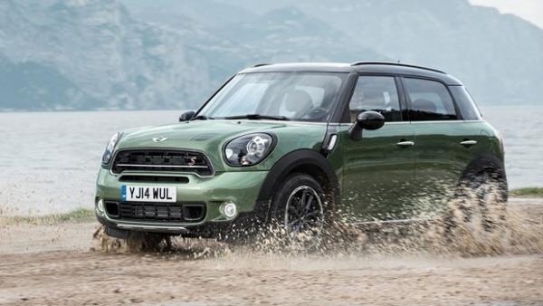 MINI<br>  MINI&#8217;de Aralk ay boyunca Euro/TL&#8217;de sabit kur 2,84 olarak uygulanyor. MINI Cooper S Countryman ALL4, 120.700TL&#8217;den balayan fiyatlar ve 1 yl cretsiz kasko hediyesiyle sata sunuluyor.