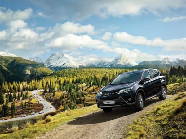 Toyota<br>  Kampanyadan yararlanmak isteyenleri; Toyota Finans&#8217;n 48 aya kadar uzanan vade seenekleri ve yzde 1,27&#8217;den balayan faiz oranlar bekliyor. Toyota Finans Sistemi&#8217;nin avantajlaryla aralarn hemen alanlar, demelerine istedikleri takdirde 2016 ylnn Temmuz aynda balayabilecekler.