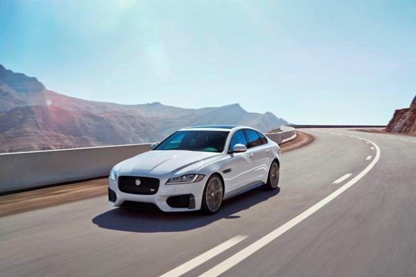 Jaguar<br>  Kampanya kapsamnda Jaguar&#8217;n XE ve XF modellerinde 105 bin lira kredi kullanmnda 36 aya yzde 0.99 faiz oran uygulanyor. Kampanya XE&#8217;nin Pure, Prestige, R-Sport, Portfolio modellerinin yan sra ve tm Jaguar XF modellerinde geerli. Ayrca Borusan Oto yeni Jaguar almnda takas aralarna 10.000 TL&#8217;ye varan takas destei de uyguluyor