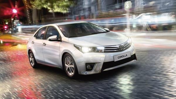 Toyota<br>  Toyota&#8217;nn ylsonu kampanyasnda 6 ay taksit ertelemeyle birlikte sunulan uygun faiz ve vade seenekleri dikkat ekiyor. Aralk kampanyasnda Corolla&#8217;da 5 bin, Auris, Auris Touring Sports, Yaris ve Verso modellerinde 3 bin TL&#8217;lik indirimler yer alrken tm RAV4 modellerinde bu indirim 8 bin TL&#8217;ye ulayor. Bunun yannda Avensis&#8217;in tm modellerinde 7 bin TL&#8217;lik, tm Yaris Hybrid modelleri de 5 bin TL&#8217;lik indirim yaplyor.