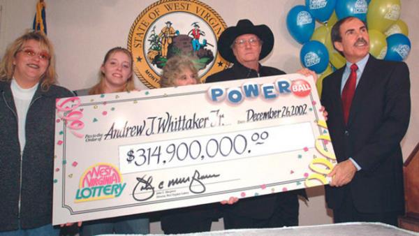 4 Ylda 114 milyon dolar kaybetti Bat Virginya&#8217;da mteahhitlik yapan Andrew Jackson &#8220;Jack&#8221; Whittaker Jr. 25 Aralk 2002&#8242;de birok farkl eyalette oynanan Powerball&#8217;dan 315 milyon dolar kazand ve bu mebla o gne kadar tek bir kiinin kazand en byk ikramiyeydi.