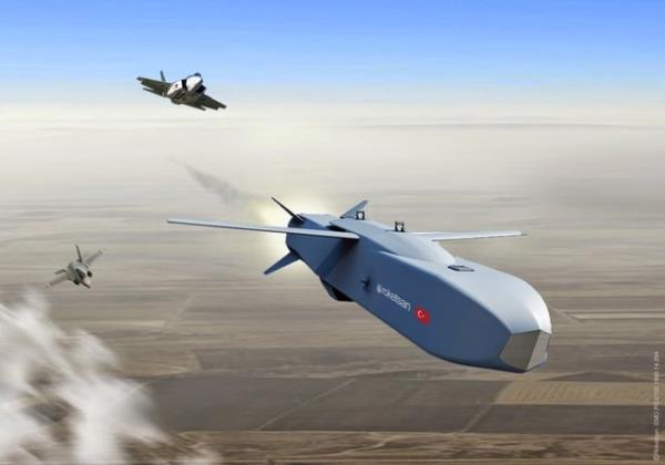 Kuyruunda 4 adet denge kanatna sahip olan fze, atelendikten sonra hedefine, radara yakalanmayacak ekilde alaktan uarak ulayor.