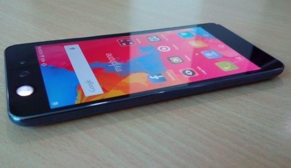 <p>CASPER VIA V3</p>  <p>Ekran boyutu: 5 in</p>  <p>lemci: 4 ekirdekli 1.3 Ghz</p>  <p>RAM: 1 GB</p>  <p>Kamera: 8 MP</p>  <p>Depolama: 8 GB</p>